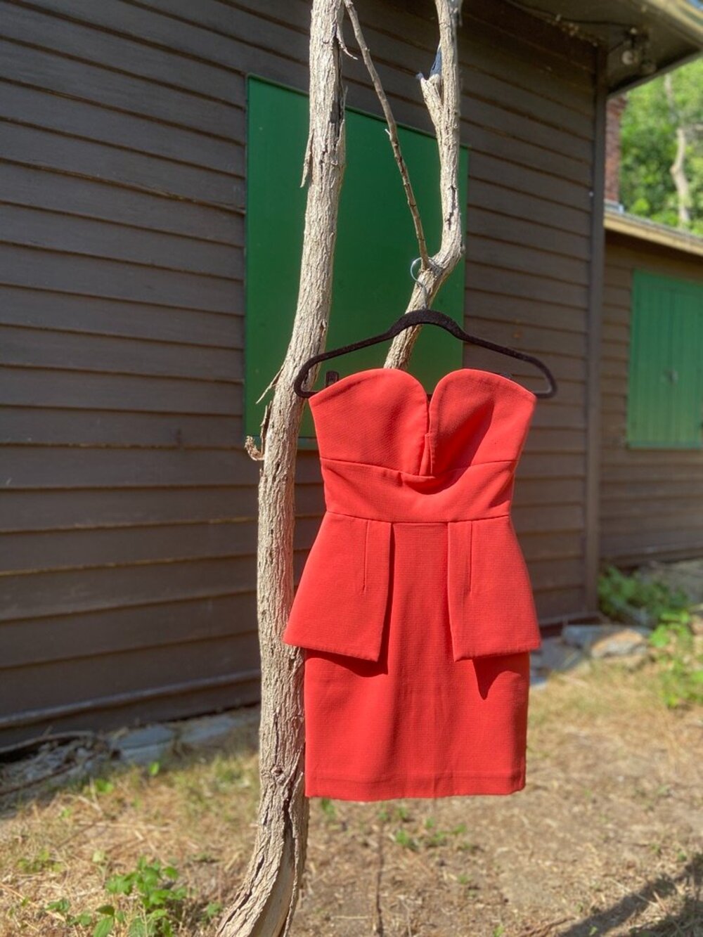 AQ/AQ ORANGE VENDELA STRAPLESS MINI DRESS SIZE US 2 UK 6